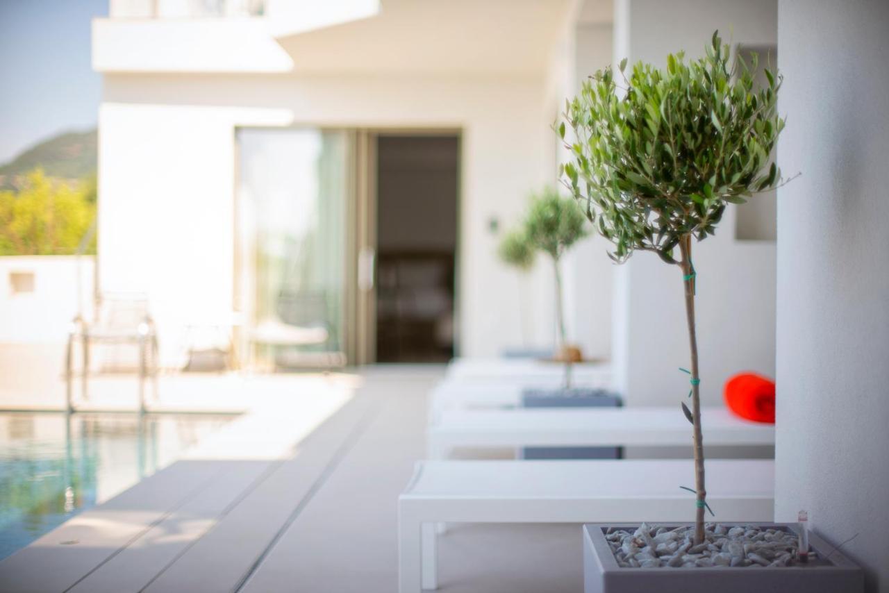 Livinghome Suites 帕尔加 外观 照片