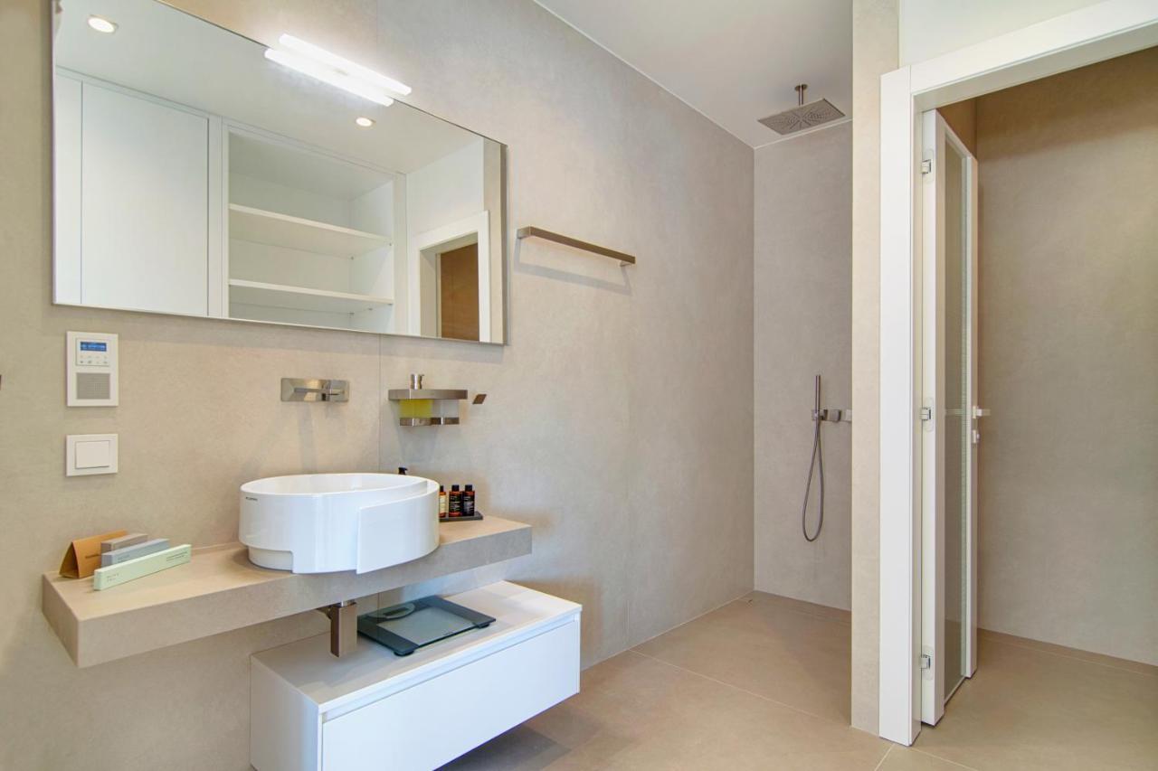 Livinghome Suites 帕尔加 外观 照片
