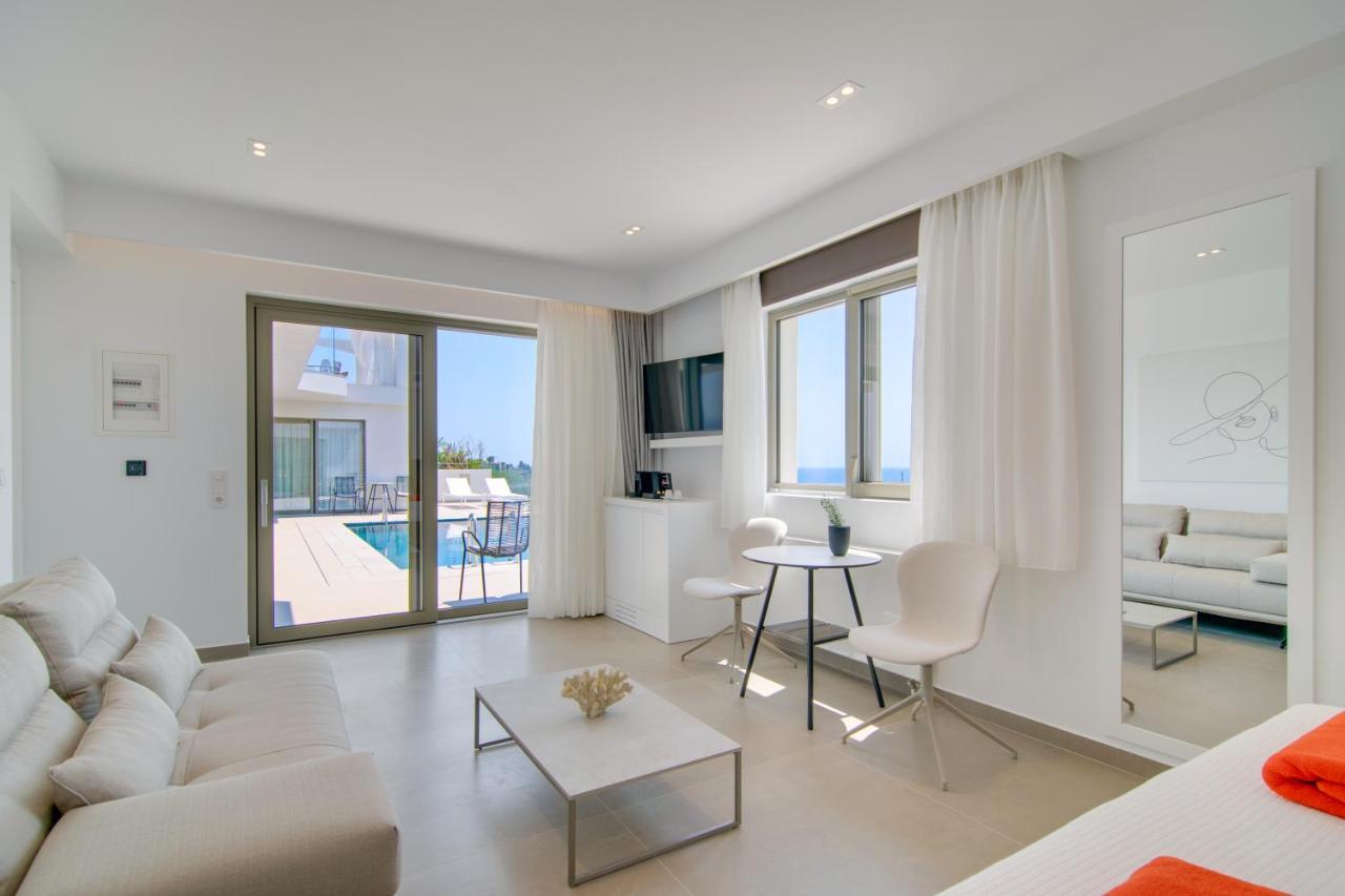 Livinghome Suites 帕尔加 外观 照片