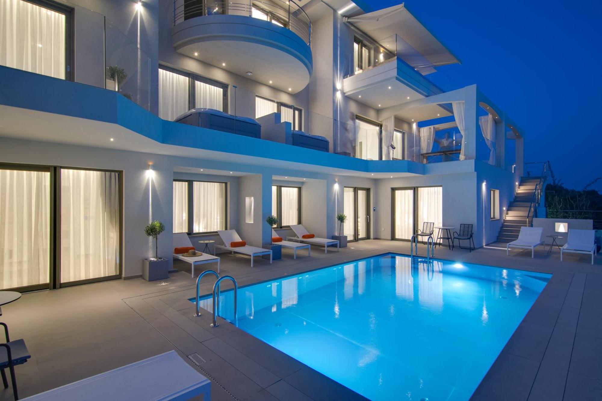 Livinghome Suites 帕尔加 外观 照片