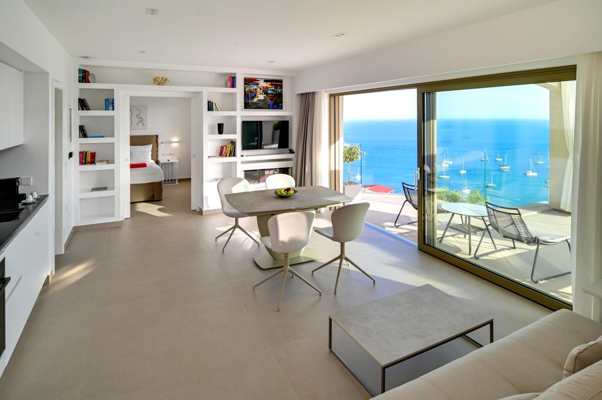 Livinghome Suites 帕尔加 外观 照片