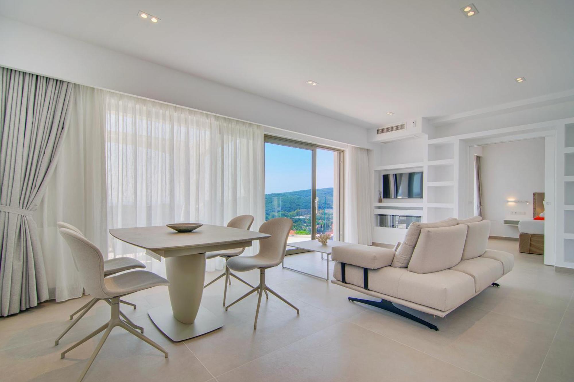 Livinghome Suites 帕尔加 外观 照片