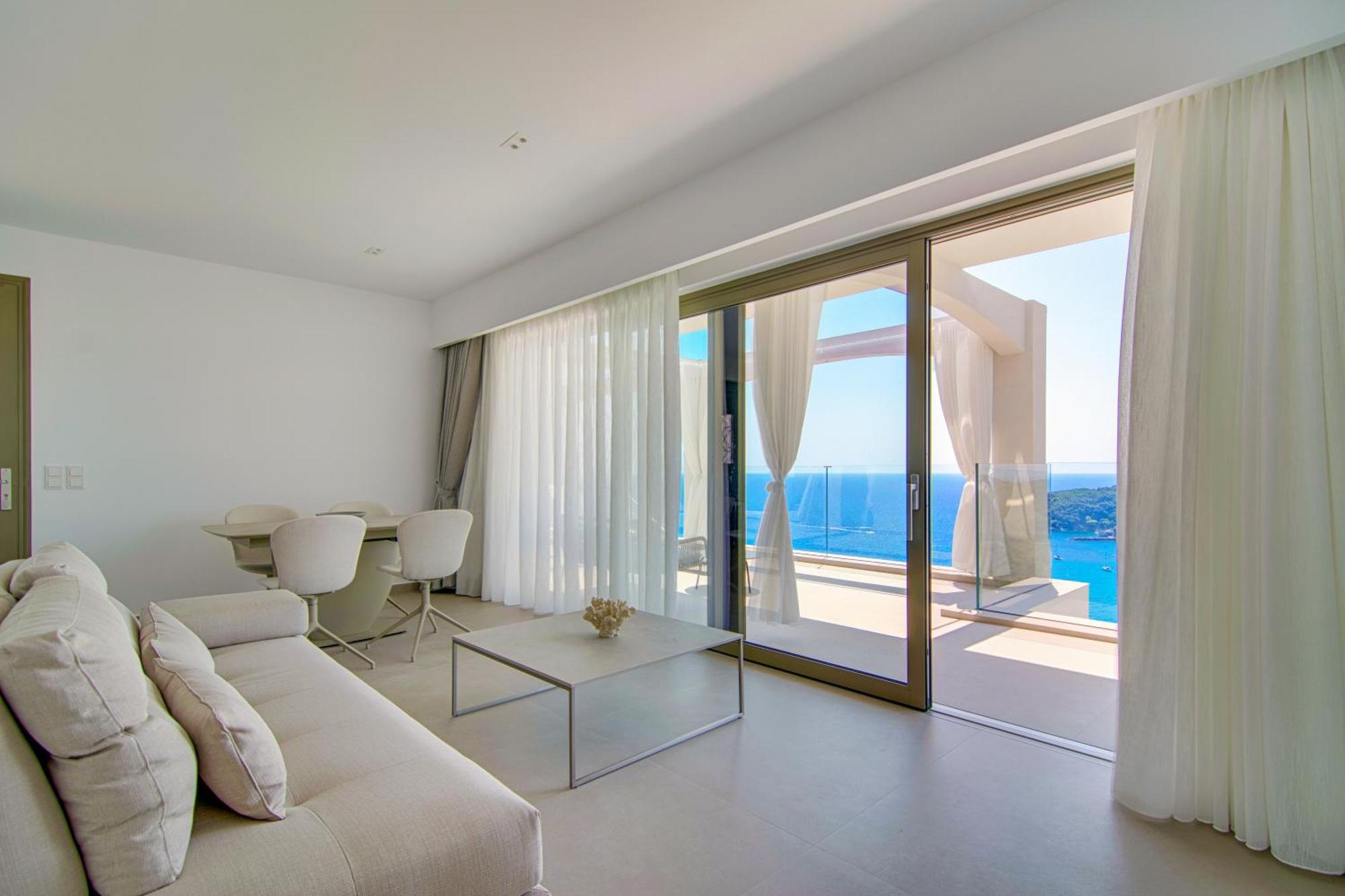 Livinghome Suites 帕尔加 外观 照片